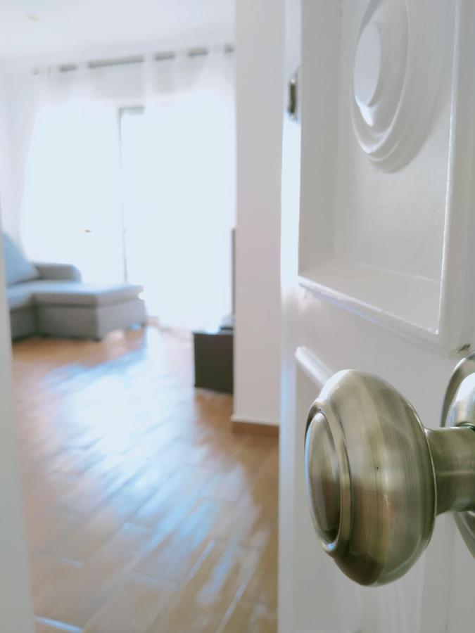 Апартаменты Apartamento Del Mercado Аямонте Экстерьер фото